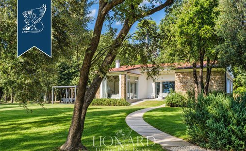 Villa in Motrone, Pietrasanta, Italy 1