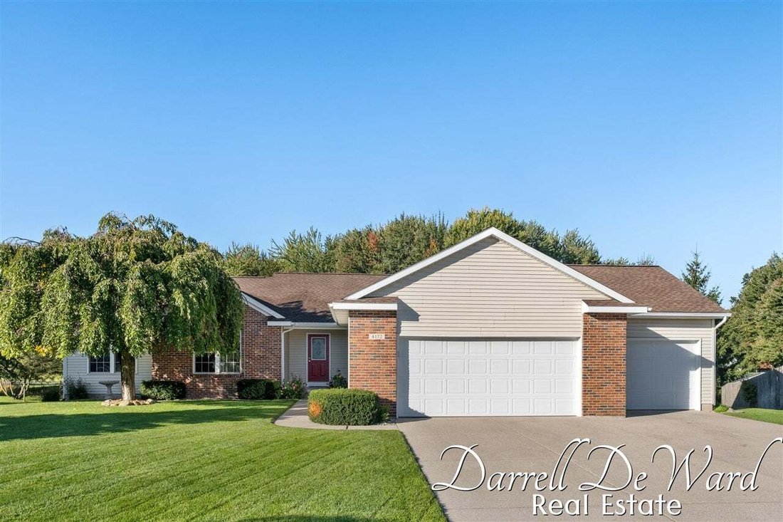 House in Hudsonville, Michigan, United States 1 - 19010058