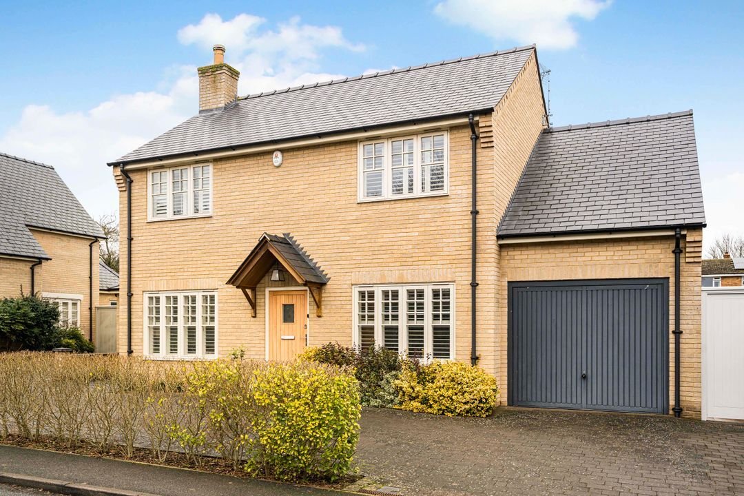 House in Duxford, England 1 - 19009387