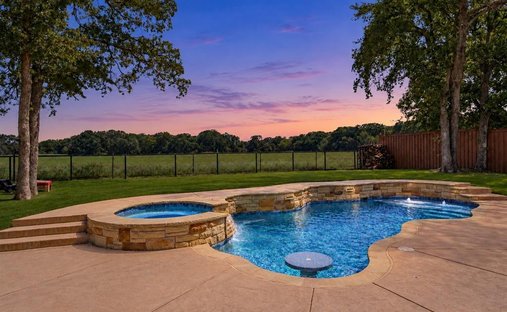 House in Cross Roads, Texas, United States 1