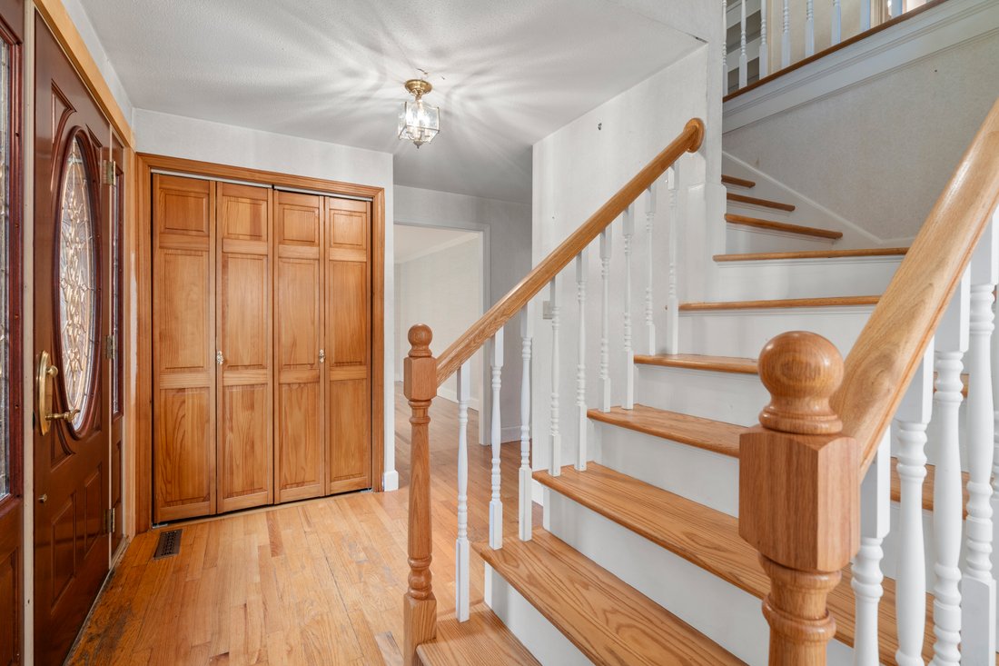 House in Southborough, Massachusetts, United States 5 - 19015178