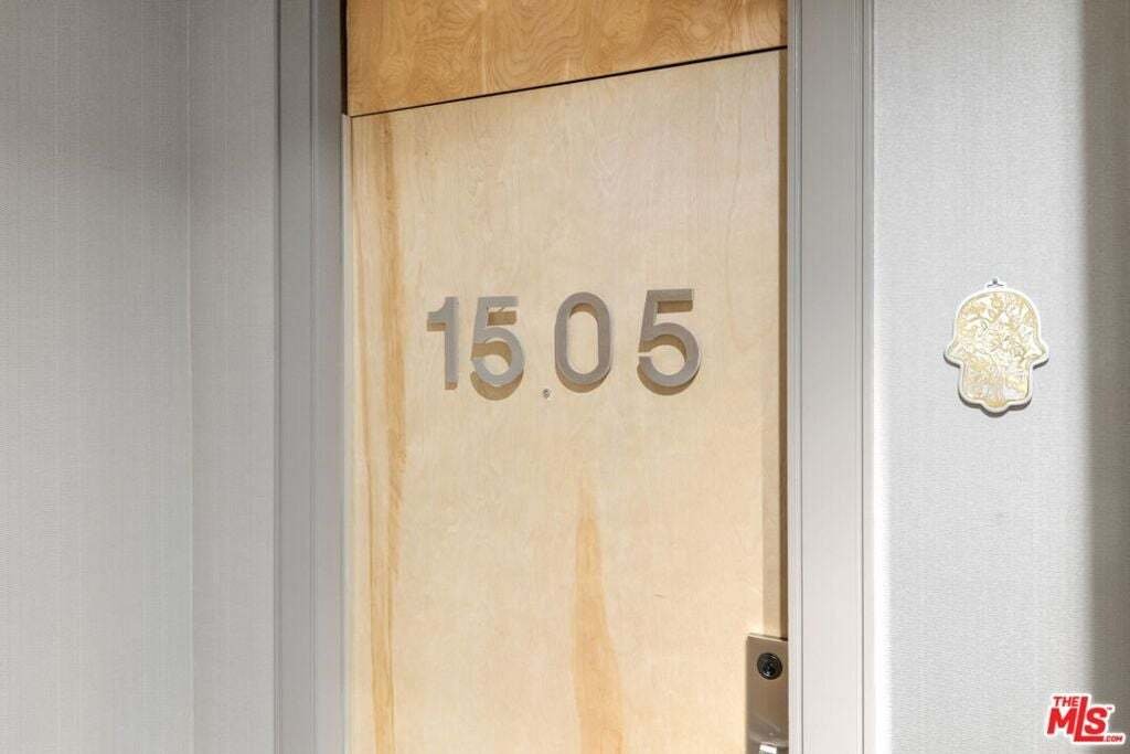 Condo in Los Angeles, California, United States 5 - 19012502