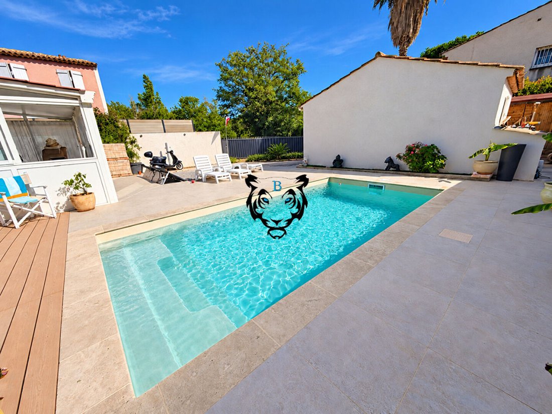 Casa en Exteriores, Fréjus, Francia 1 - 19001482