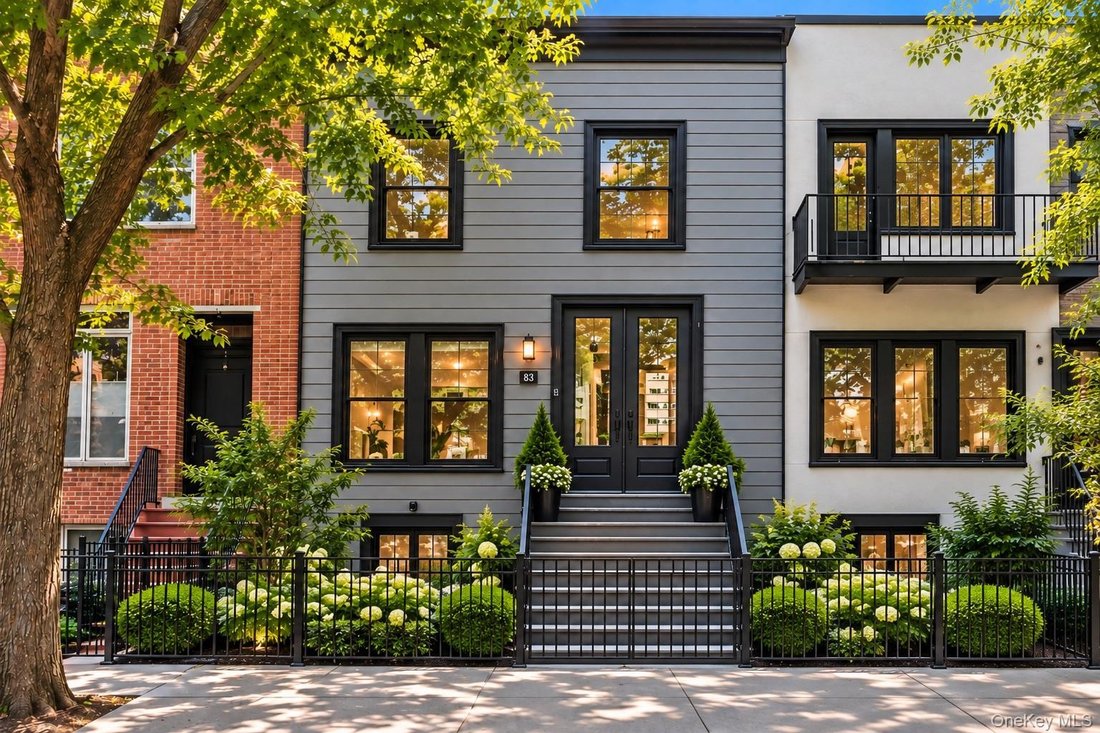 House in New York, New York, United States 1 - 18837174