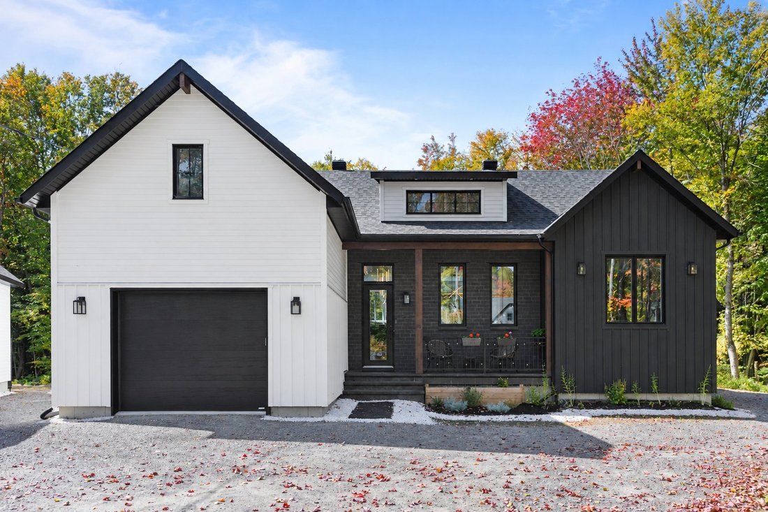 Maison à Saint-Colomban, Québec, Canada 2 - 19013821