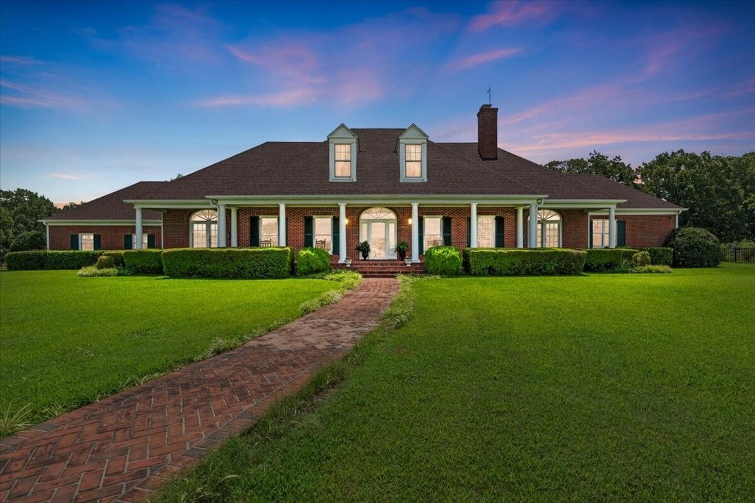 Farm Ranch in Paris, Texas, United States 1 - 19013876