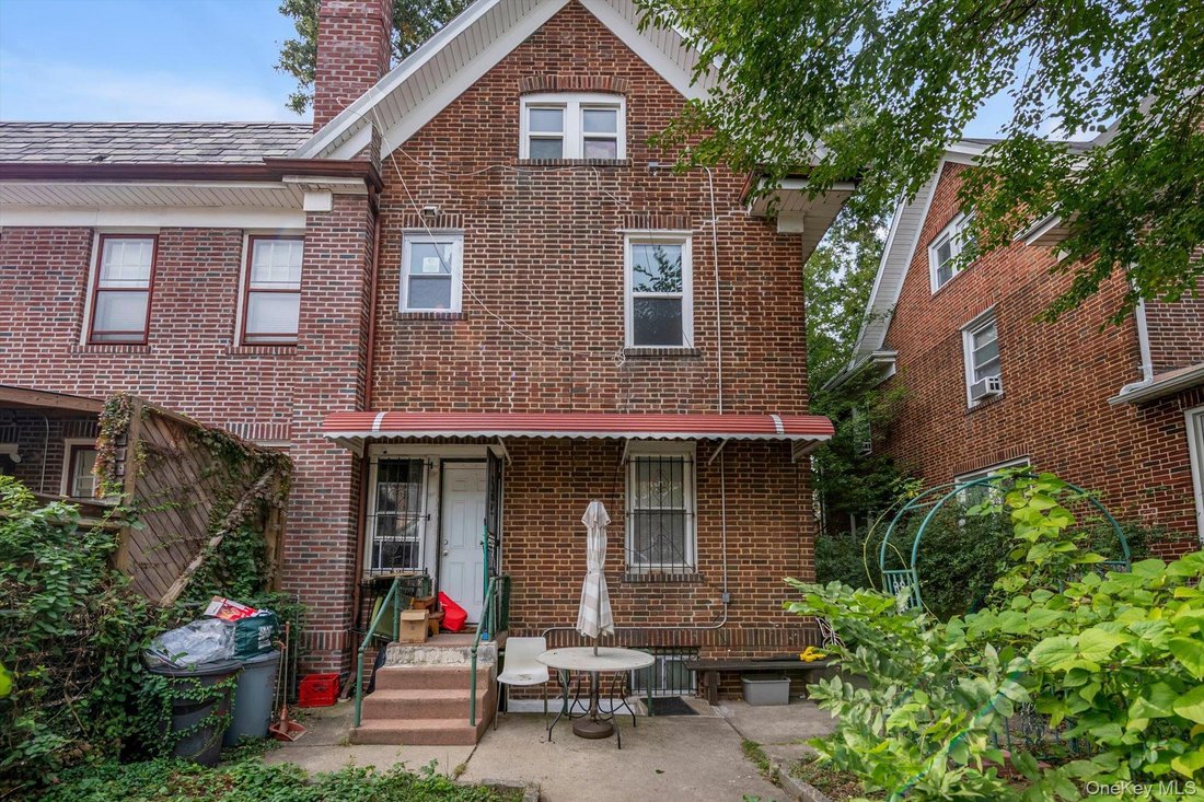 House in New York, New York, United States 2 - 18939479