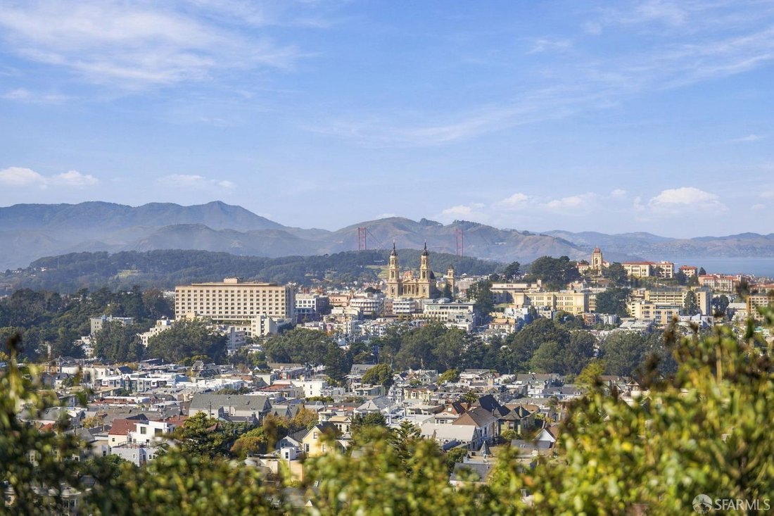 San Francisco, California, United States 4 - 19012070