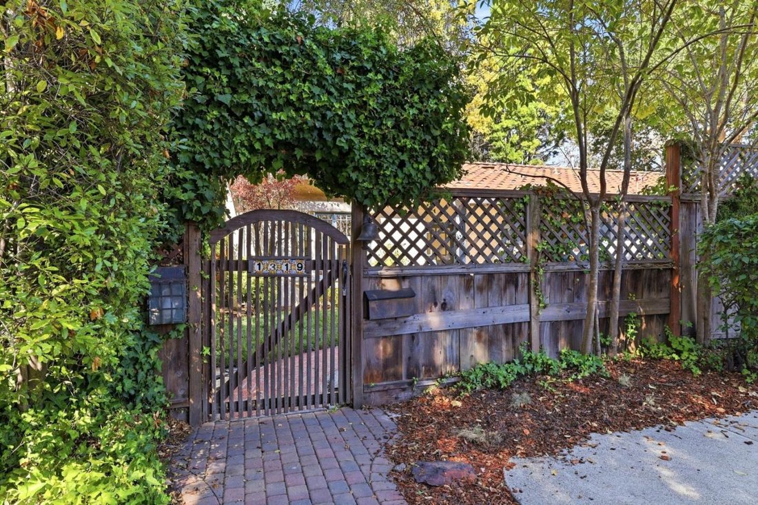 House in Palo Alto, California, United States 3 - 19012732