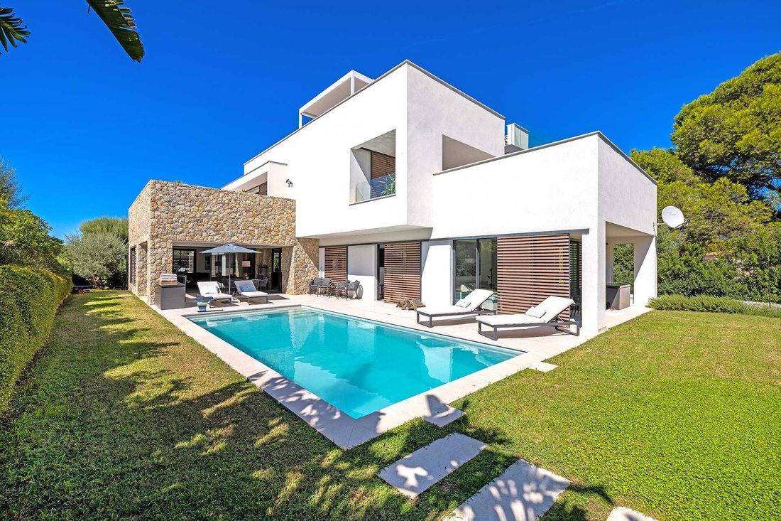 Villa in Rotes Velles, Calvia, Balearic Islands 1 - 19013353