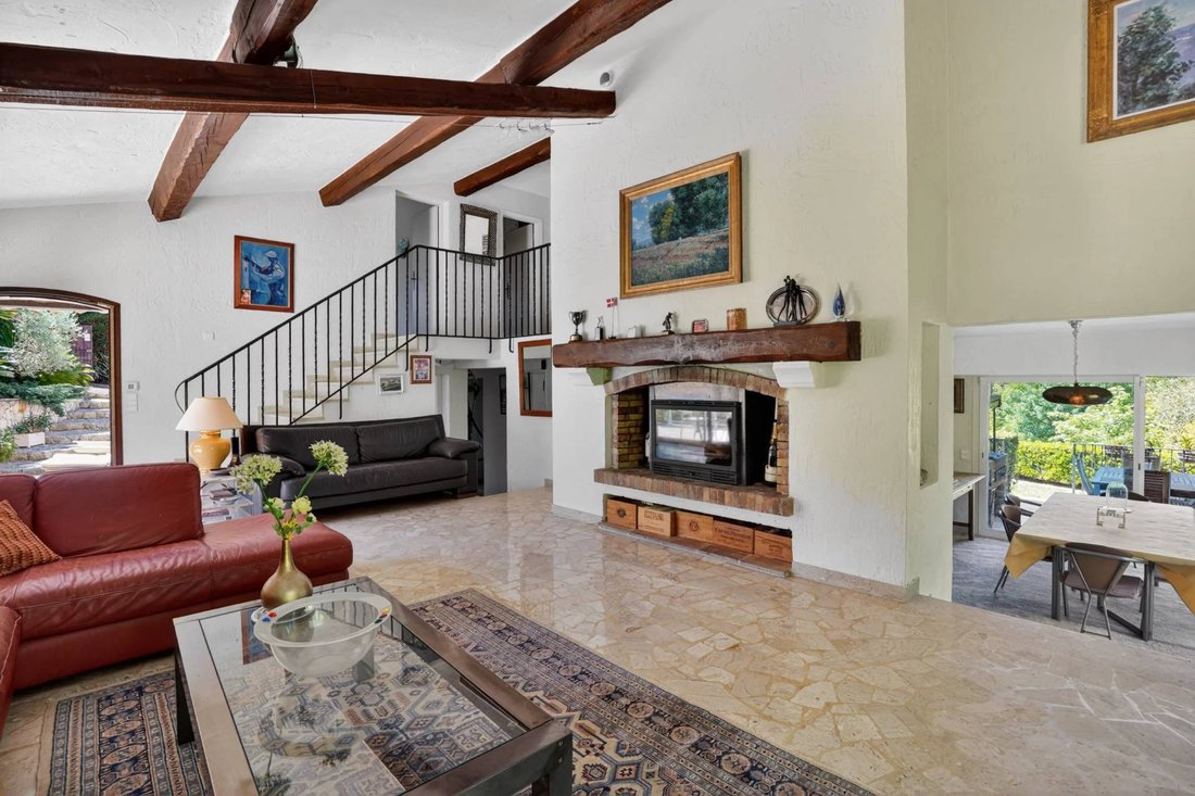 Estate in Mougins, Provence-Alpes-Côte d'Azur, France 5 - 18008576