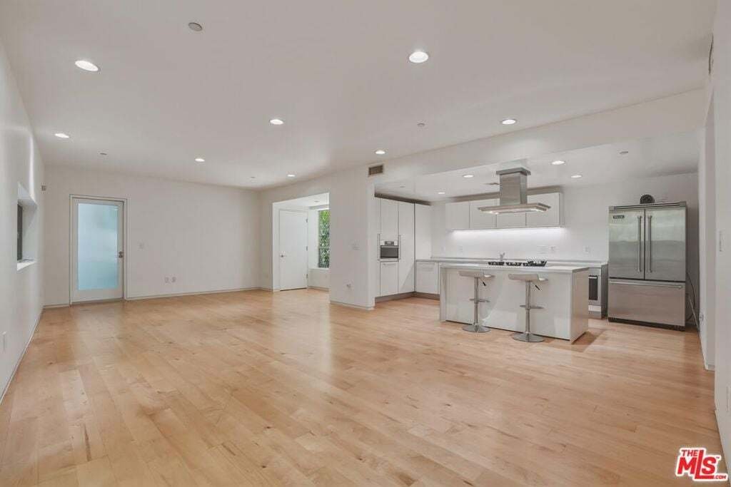 Condo in Los Angeles, California, United States 2 - 19003290