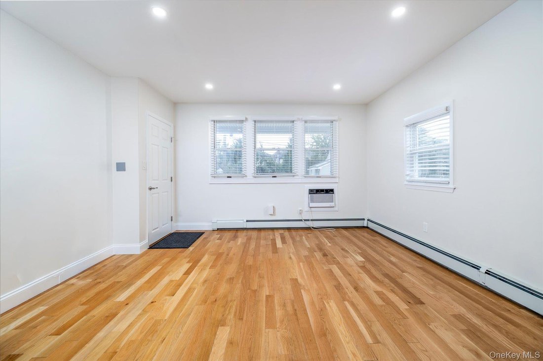 East Rockaway, New York, United States 5 - 19014730