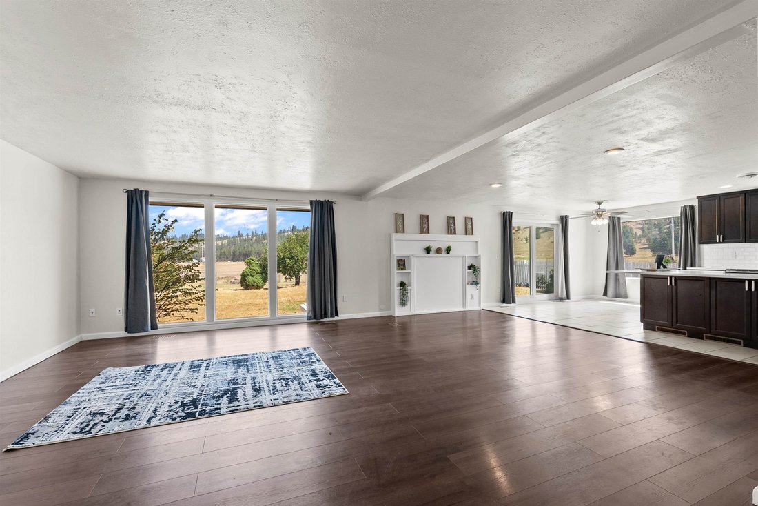 House in Nine Mile Falls, Washington, United States 5 - 19008949