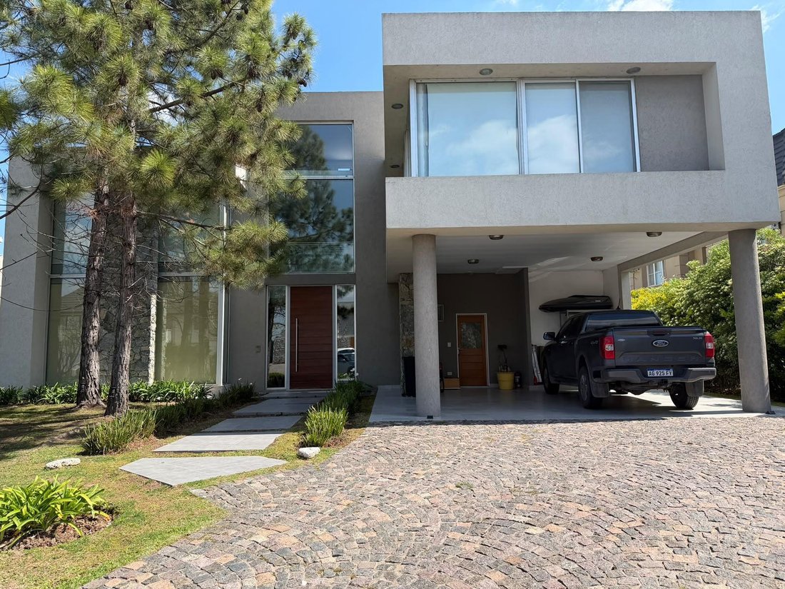 House in Rincón de Milberg, Buenos Aires Province, Argentina 1 - 19010582