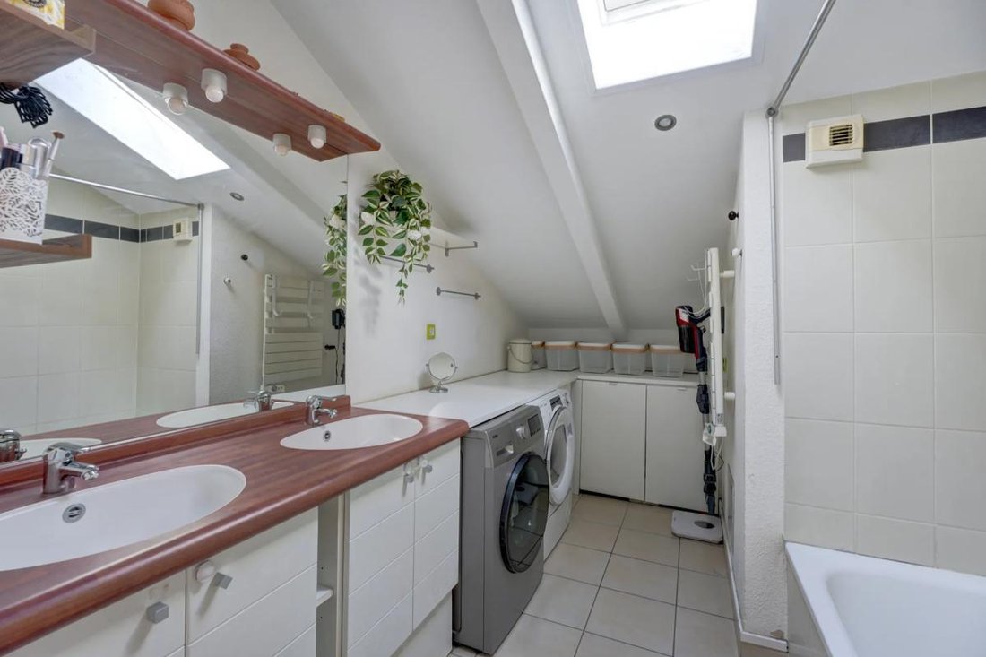 Apartment in Oullins, Oullins-Pierre-Benite, France 4 - 19015032