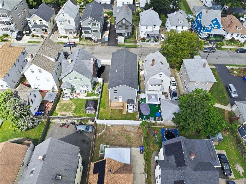 Cranston, Rhode Island, United States 3 - 19009146