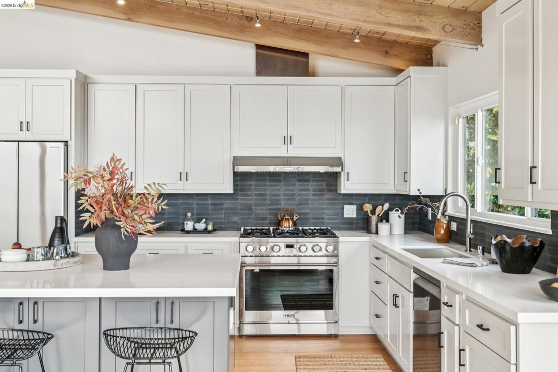 House in Oakland, California, United States 4 - 19012736