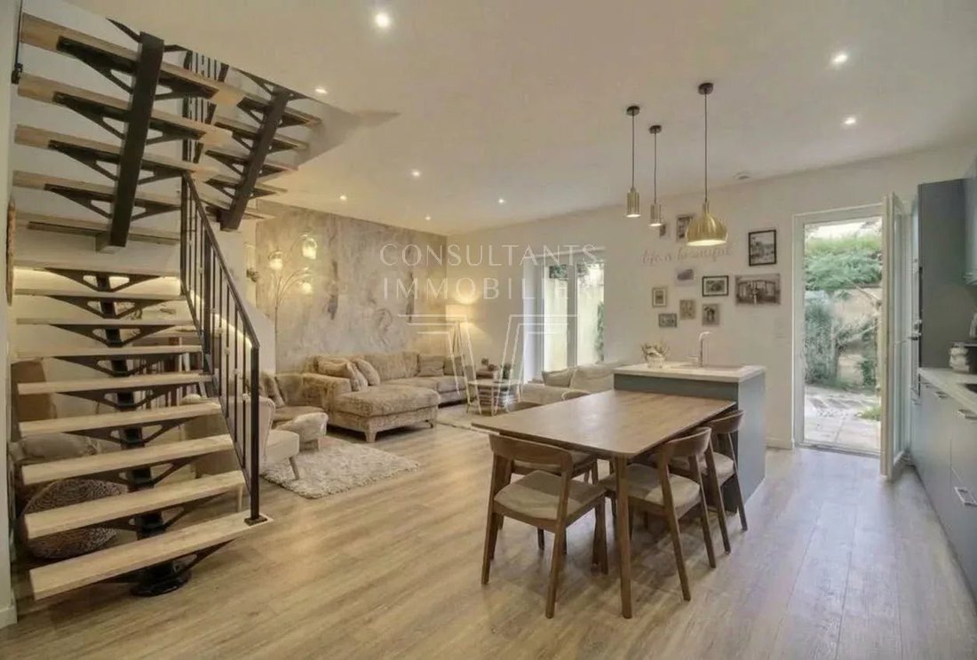 Apartment in Puteaux, Ile-de-France, France 1 - 19008787