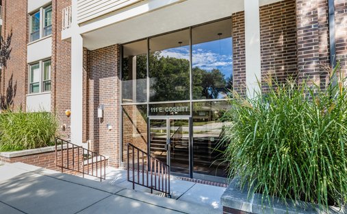 Condo in La Grange, Illinois, United States 1