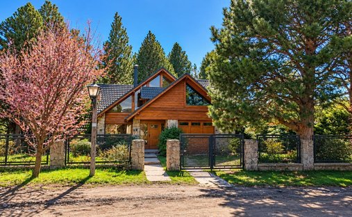 House in San Carlos de Bariloche, Río Negro, Argentina 1