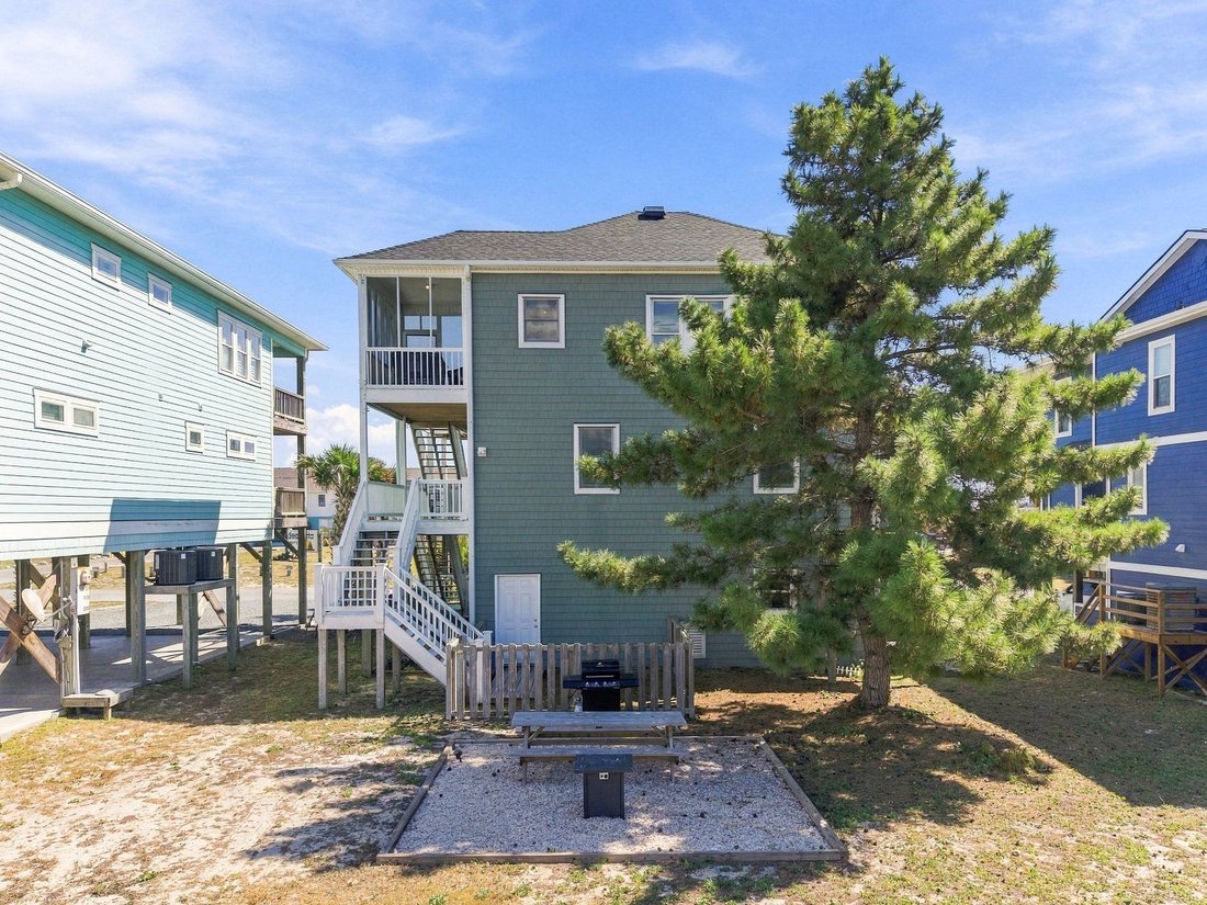 House in Topsail Beach, North Carolina, United States 5 - 19011809