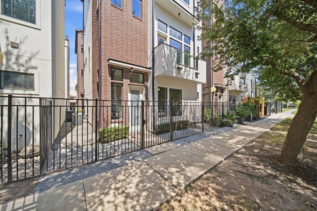 House in Houston, Texas, United States 3 - 19014527