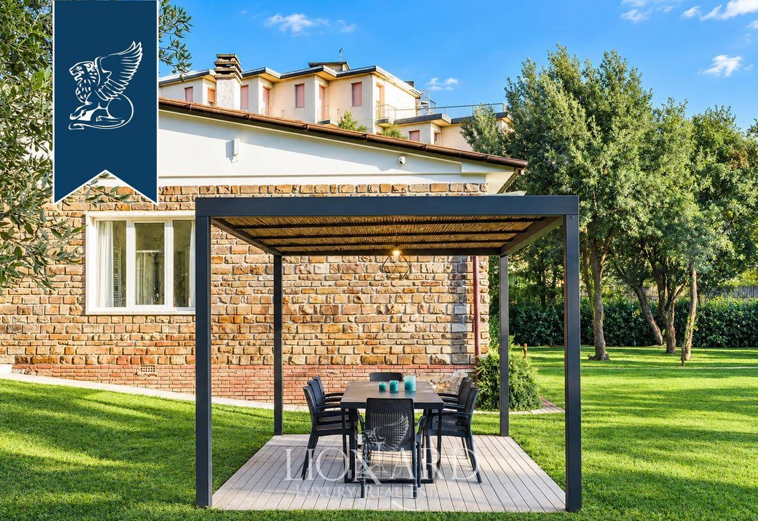 Villa in Motrone, Pietrasanta, Italy 3 - 19015194