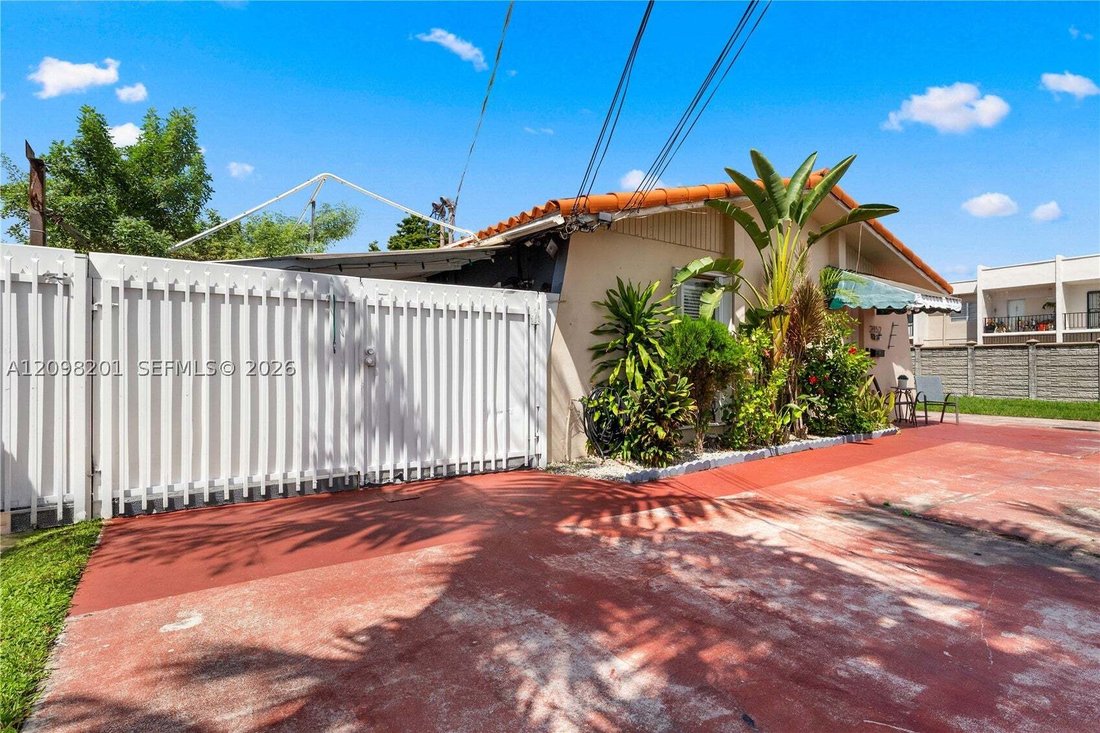 House in Miami, Florida, United States 4 - 19009583