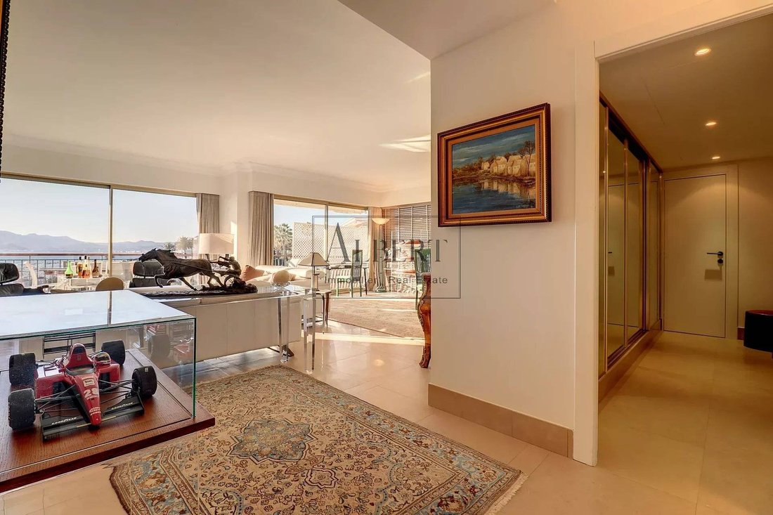 Apartment in Cannes, Provence-Alpes-Côte d'Azur, France 1 - 15655728
