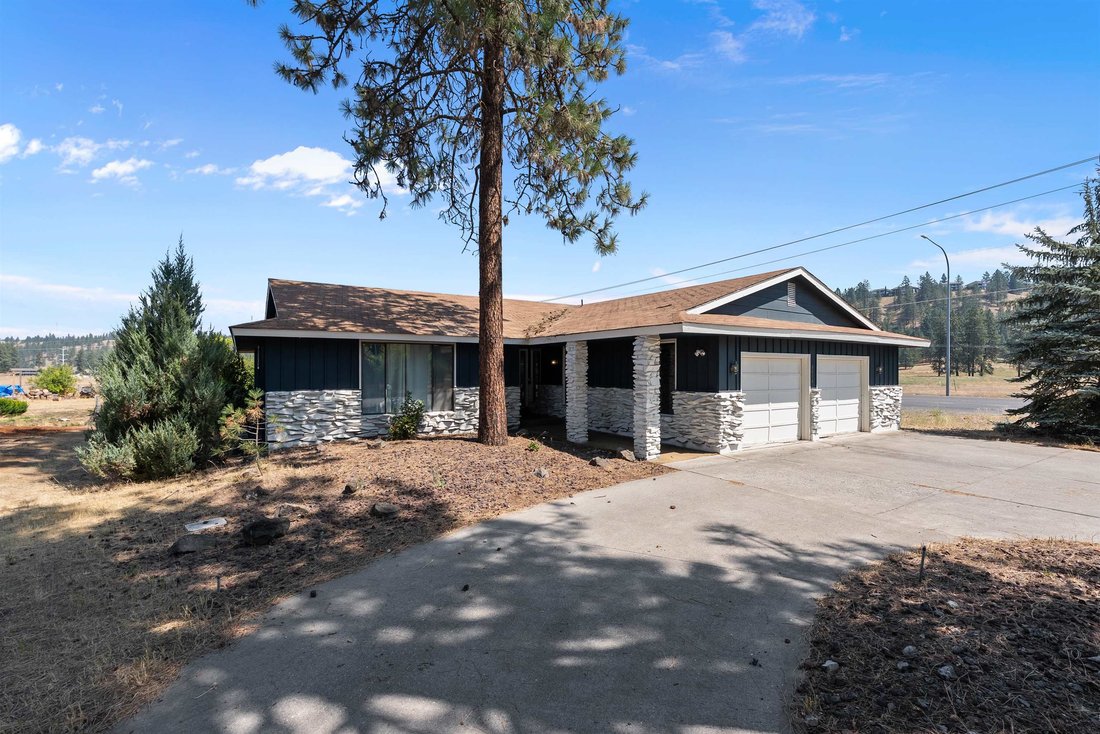 House in Nine Mile Falls, Washington, United States 2 - 19008949