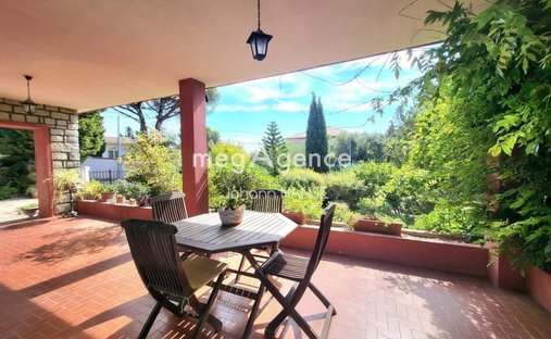 House in Sud, Cavalaire-sur-Mer, France 1
