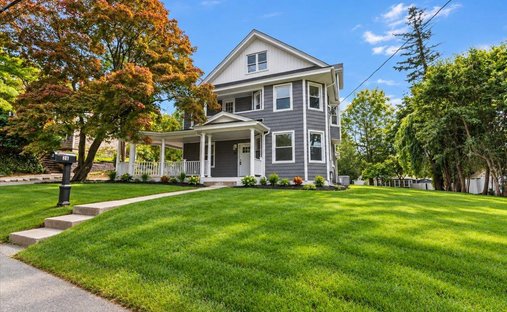 Casa a Halesite, New York, Stati Uniti 1