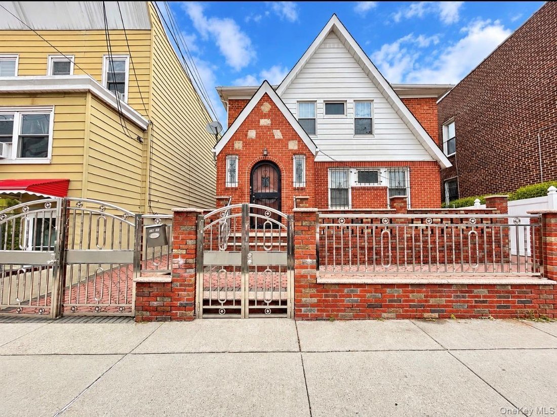 House in New York, New York, United States 1 - 19009239