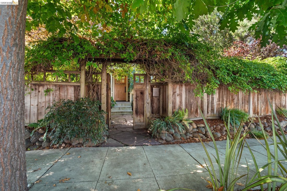 House in Oakland, California, United States 4 - 19012854
