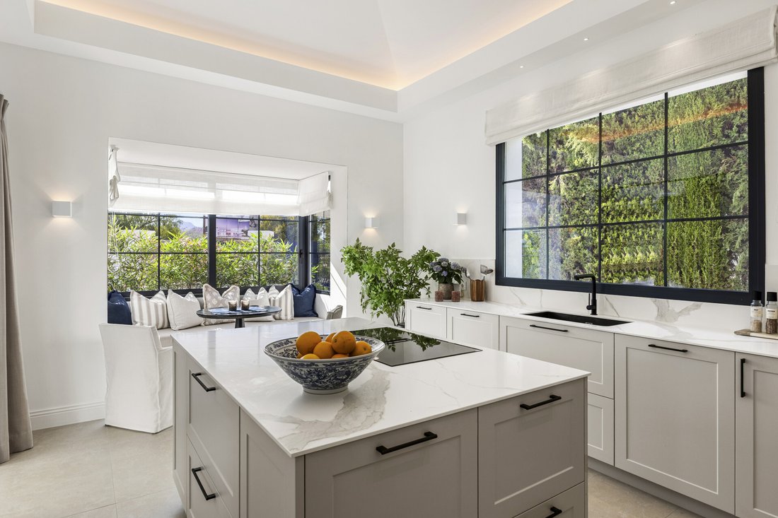 Villa in Nueva Andalucia, Marbella, Spain 5 - 19012387