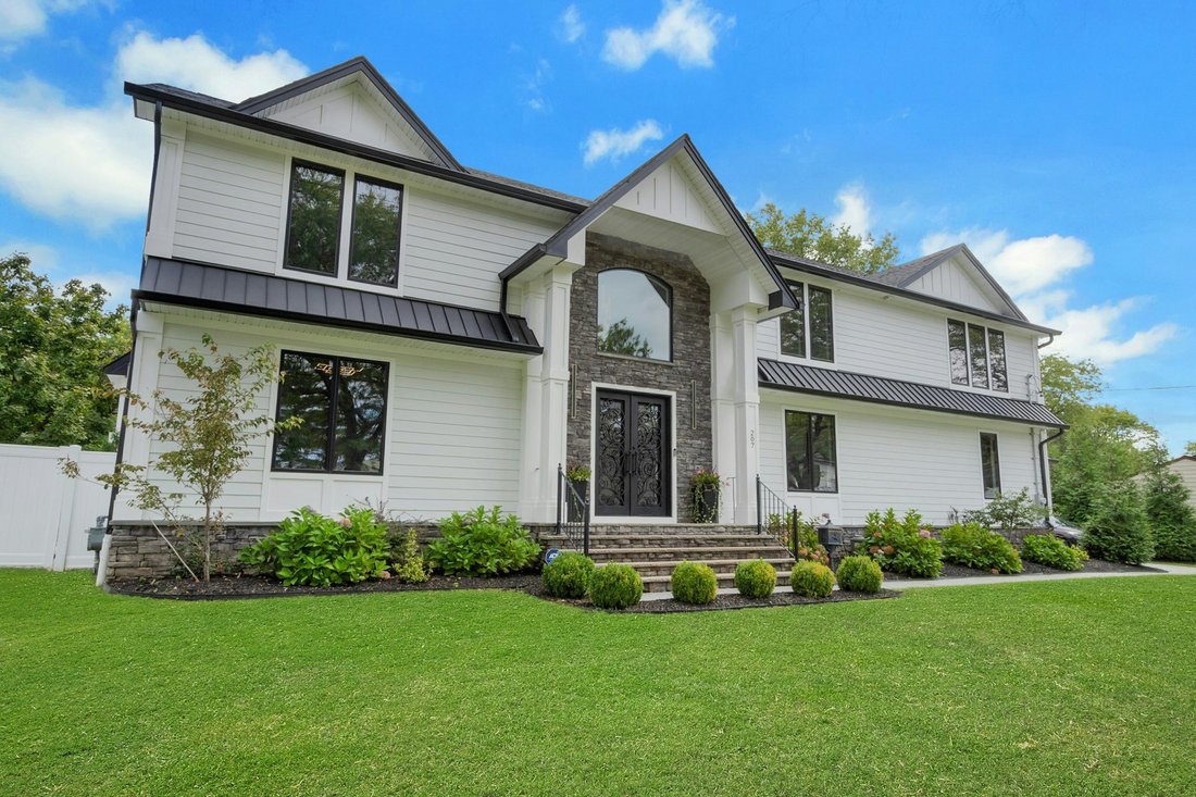House in Paramus, New Jersey, United States 2 - 19010425