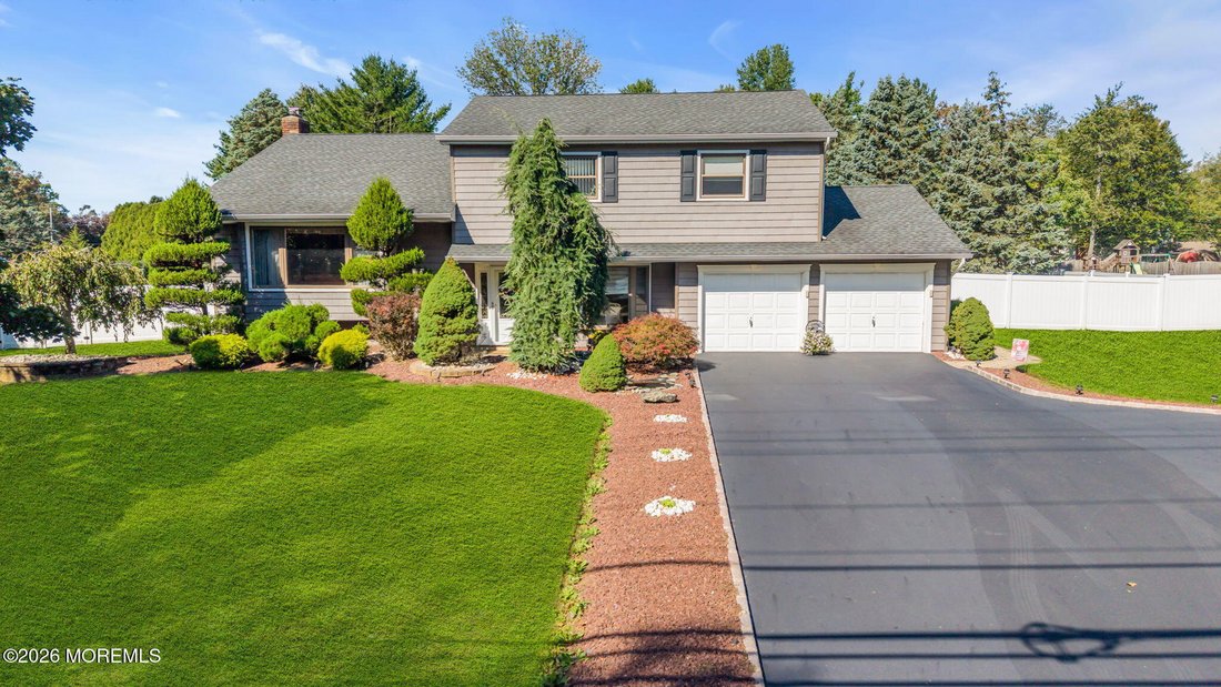 House in Freehold Township, New Jersey, United States 1 - 19009119