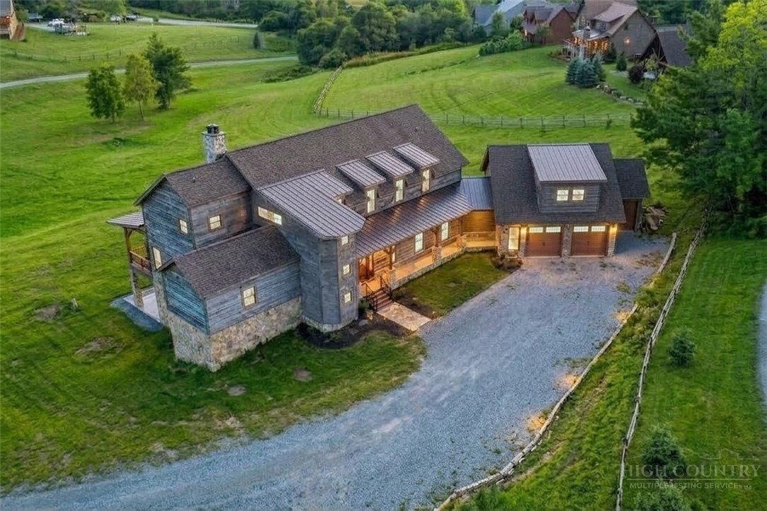 House in Blowing Rock, North Carolina, United States 2 - 19013907
