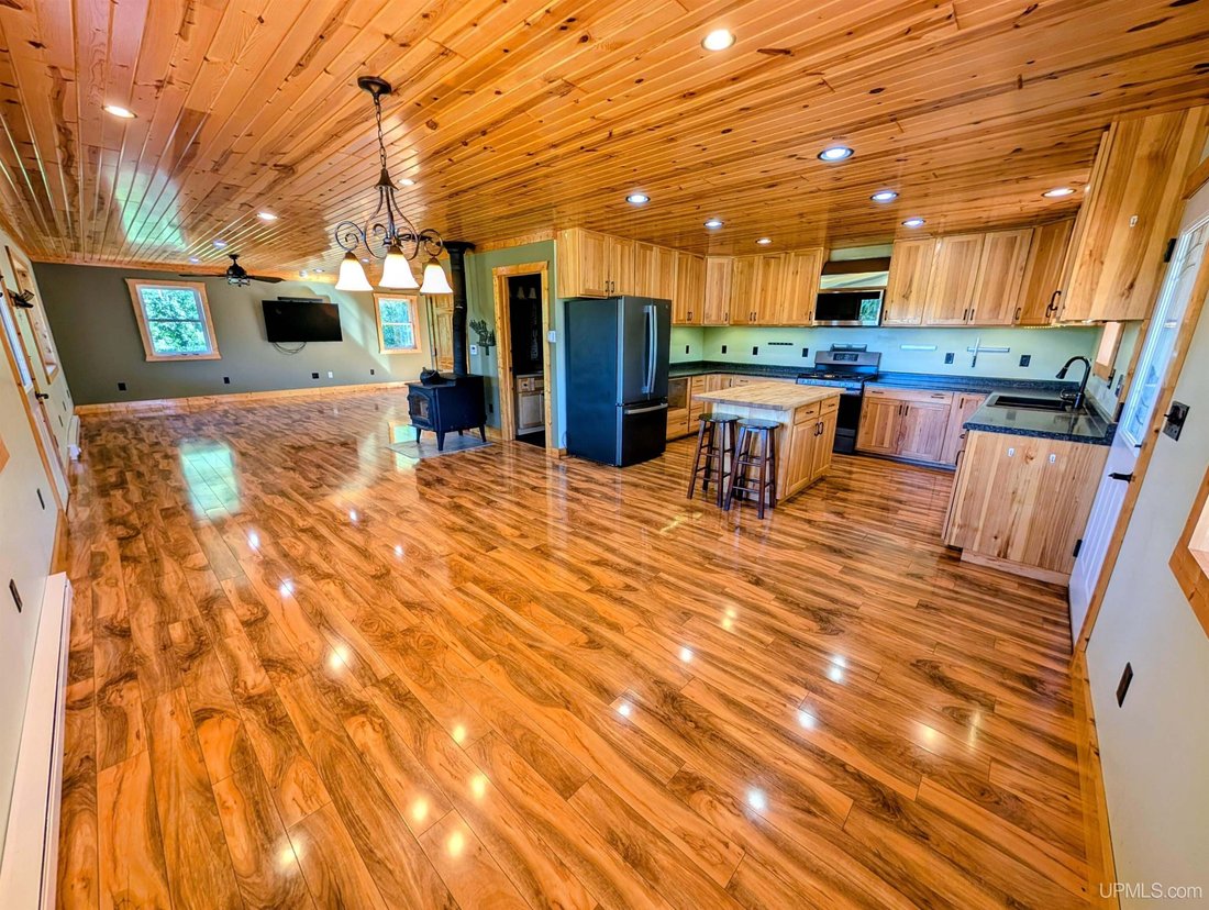 House in Trout Creek, Michigan, United States 3 - 19013608