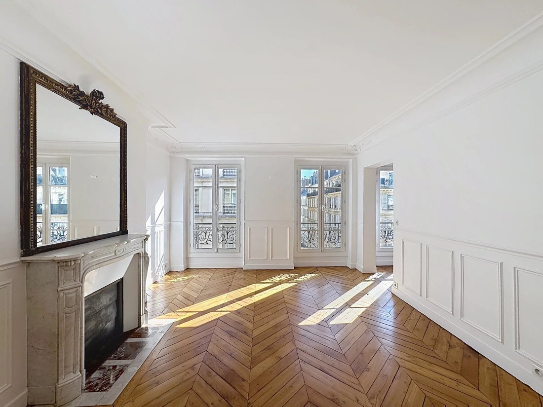 Apartment in Trudaine-Maubeuge, Paris 9e Arrondissement, Paris 1 - 19010682