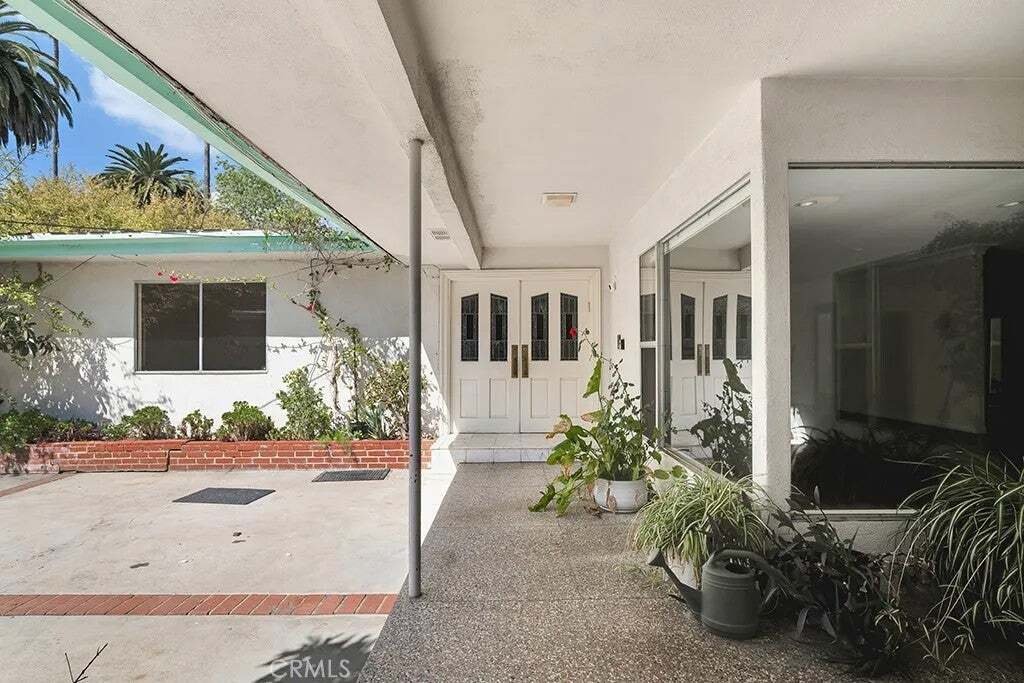 House in Los Angeles, California, United States 3 - 19014223
