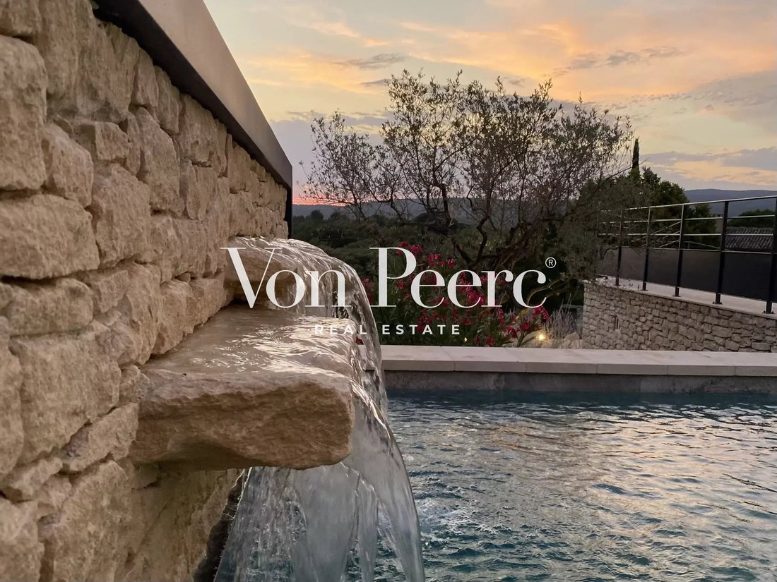 House in Gordes, Provence-Alpes-Côte d'Azur, France 2 - 19010742