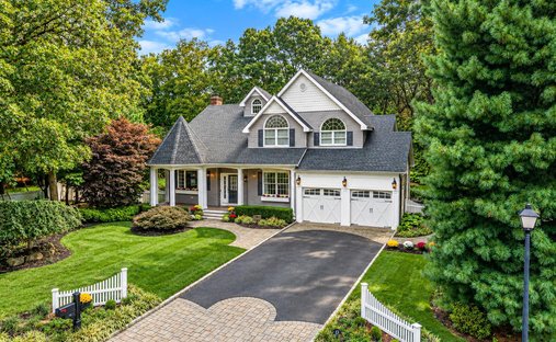House in Nesconset, New York, United States 1