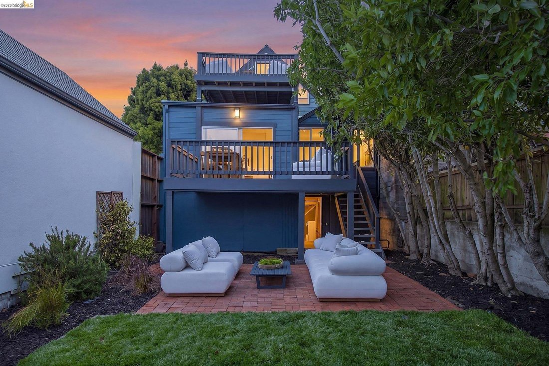 House in San Francisco, California, United States 4 - 19012811