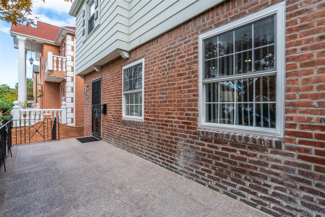 House in New York, New York, United States 4 - 19009221