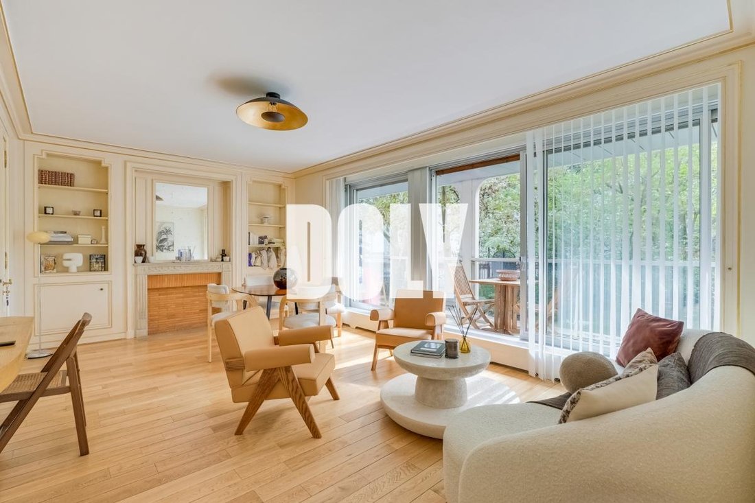 Apartment in Chaillot, Paris 16e Arrondissement, Paris 1 - 19011150