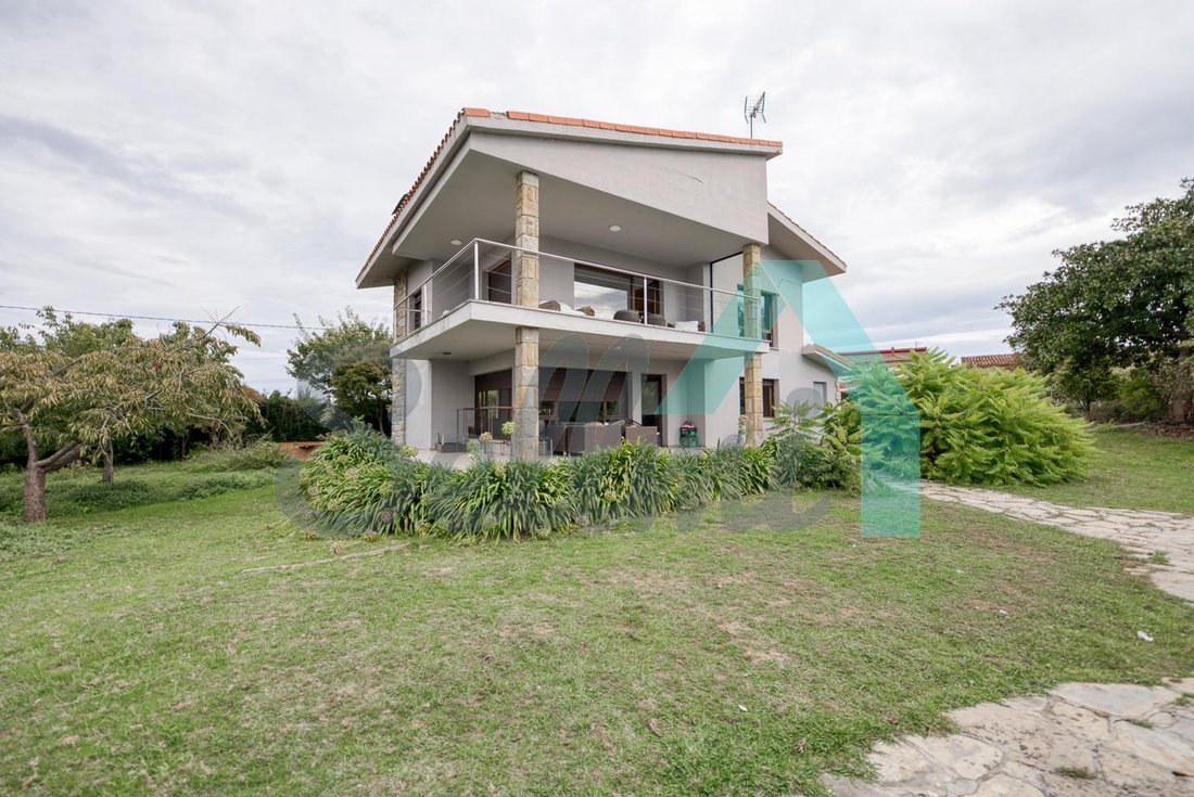 Villa in Villaviciosa, Asturias, Spain 4 - 19010405