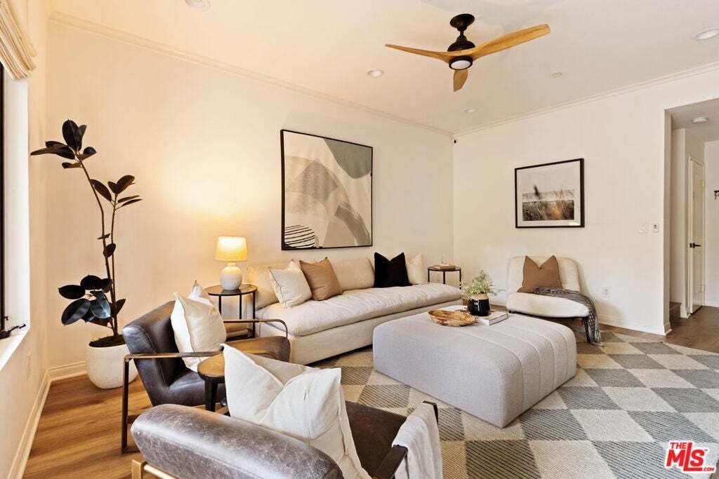Condo in Los Angeles, California, United States 5 - 19012484