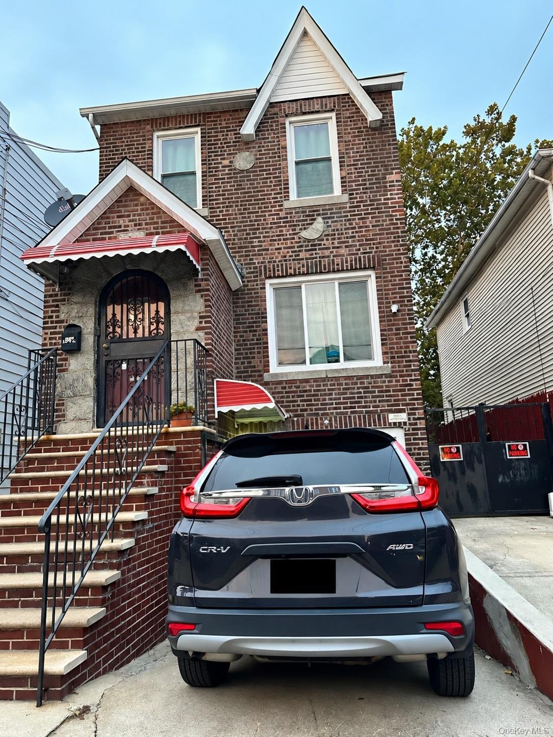 House in New York, New York, United States 1 - 19012677